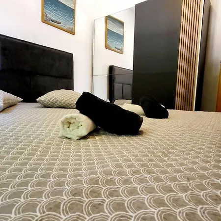 Apartament Blue Stone-with Parking, Terrace And Bbq Zadar