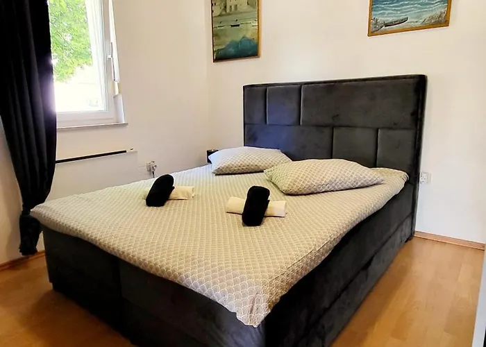 Blue Stone-with Parking, Terrace And Bbq Apartament *