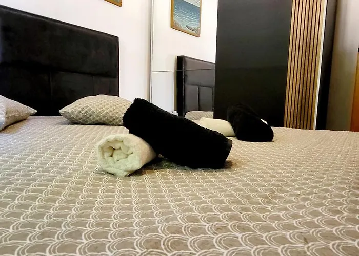 Apartament Blue Stone-with Parking, Terrace And Bbq Zadar