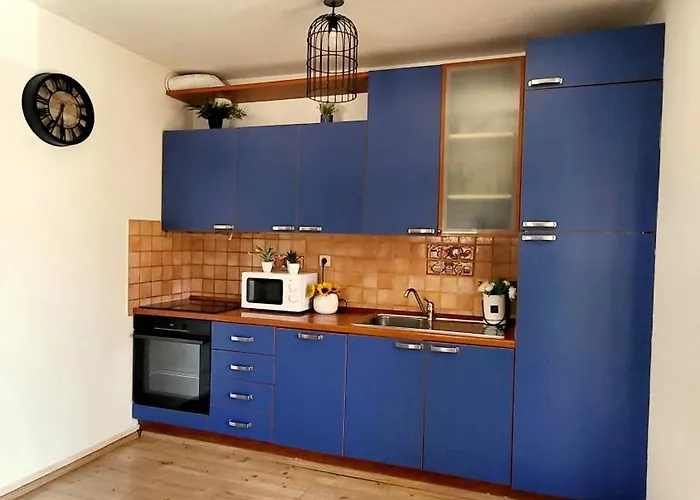 Blue Stone-with Parking, Terrace And Bbq شقة