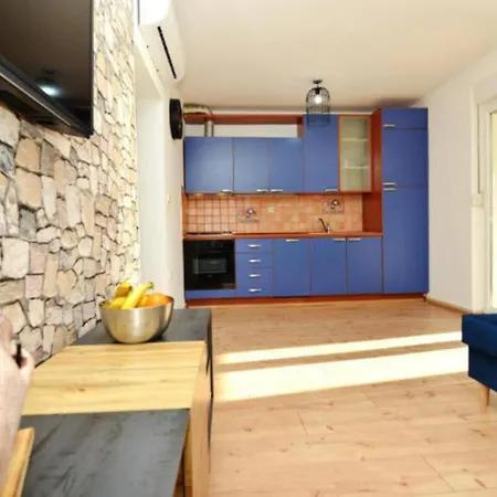 Blue Stone-with Parking, Terrace And Bbq * Zadar